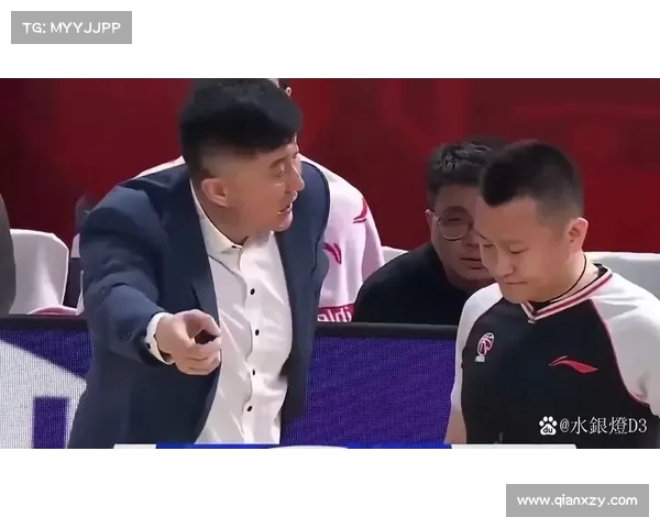 裁判判罚争议引发热议 球迷与专家各执一词解析赛事公正性