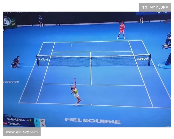 网球赛场巅峰对决 激烈瞬间定格历史经典时刻 网球赛场巅峰对决 激烈瞬间定格历史经典时刻